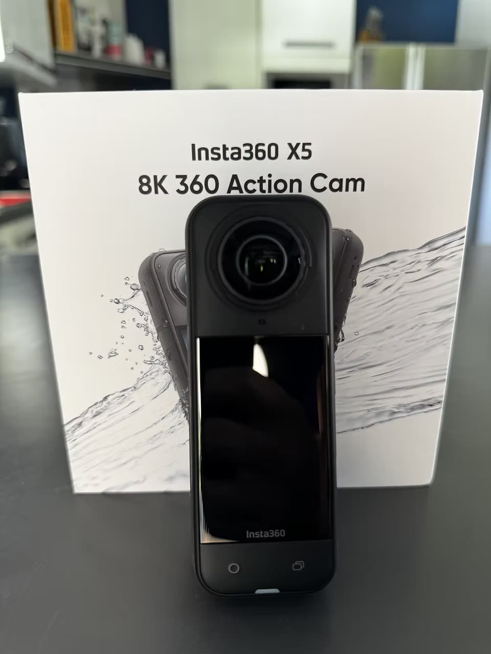 Insta360 X5