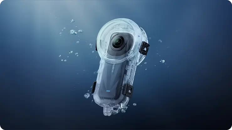 Plongée Insta360 X5