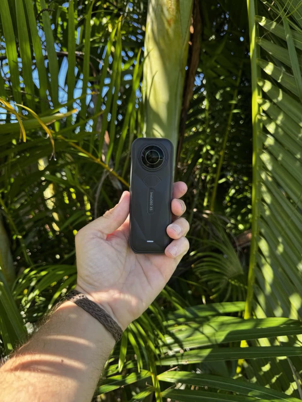 Insta360 X5 resolution 8K