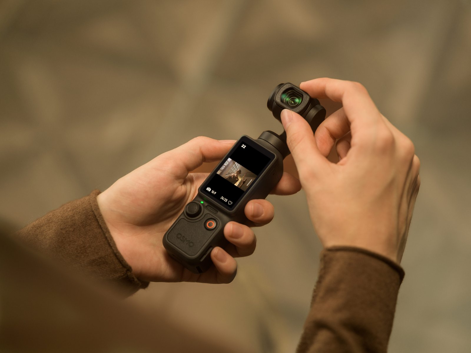 DJI Osmo Pocket 4