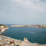 Vue panoramique du Grand Harbour et des bâtiments historiques de Malte