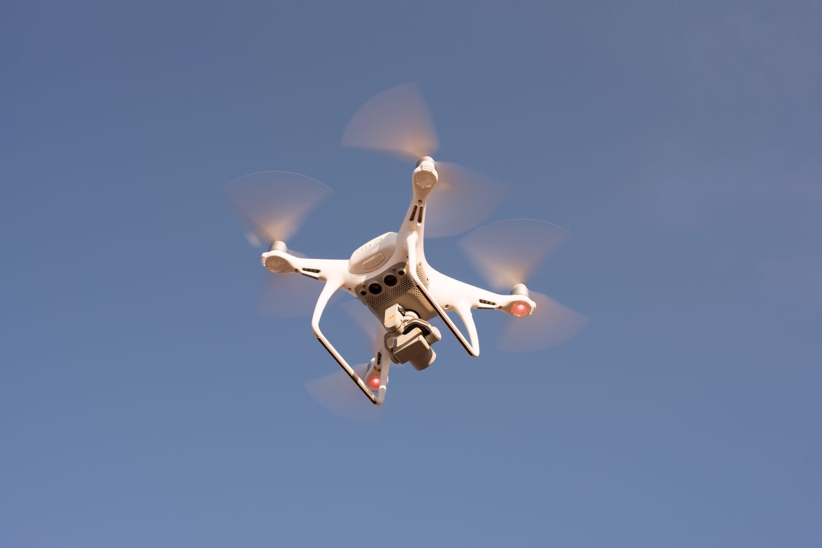 Night drone flights in Europe: rules and permissions